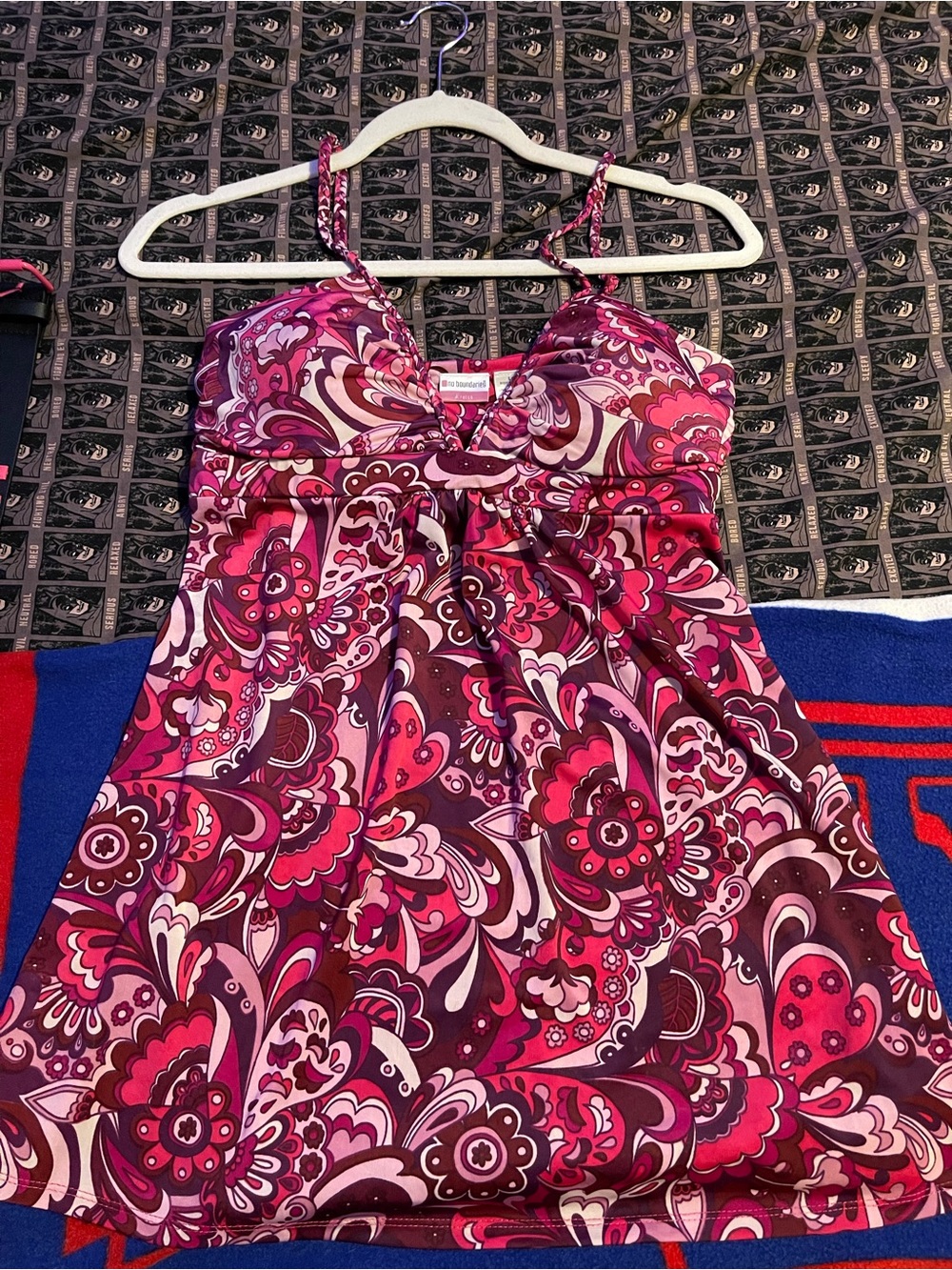 Y2K NWOT No Boundaries Pink & Magenta Paisley Tank Top